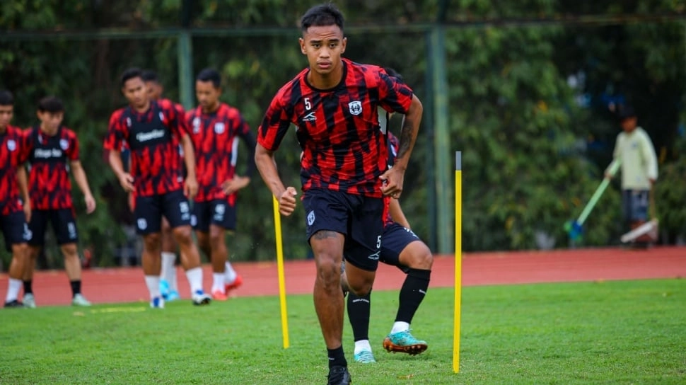 Pernah Jadi Andalan Timnas Indonesia, Kenapa Dallen Doke Pensiun Dini?