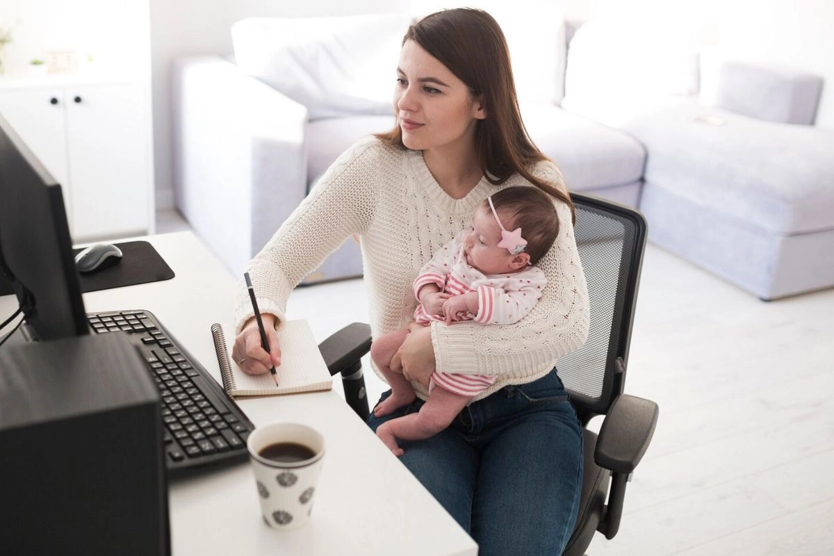 Peran Ganda Ibu Bekerja, Psikolog Tekankan Pentingnya Dukungan Keluarga