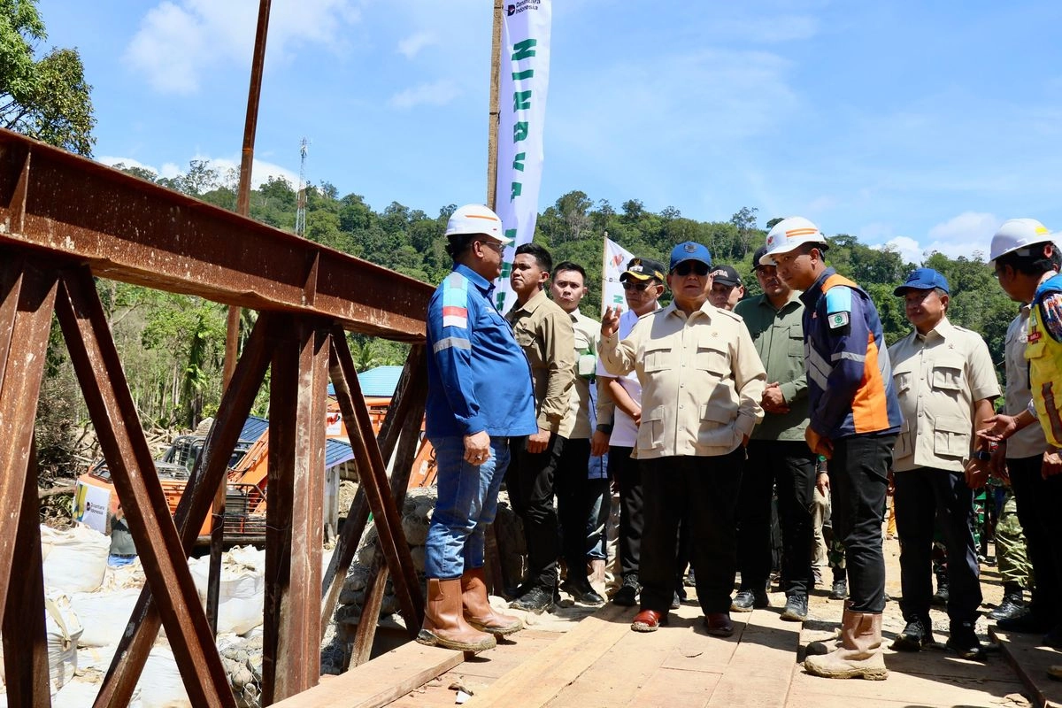 Prabowo Ingin Kirim Murid Sekolah Kedinasan Pulihkan Wilayah Banjir Sumatera