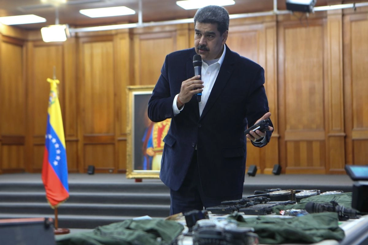Presiden Venezuela Diseret dari Kamar Saat Ditangkap AS, Dibawa ke Kapal