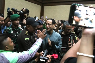 Hakim Heran Tentara Ikut Jaga Persidangan Nadiem Makarim: Rekan TNI Jangan Di SItu, Mundur!