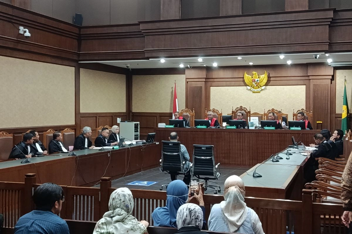 Hakim Tolak Eksepsi Ibrahim Arief, Perintahkan Sidang Chromebook Lanjut Pembuktian
