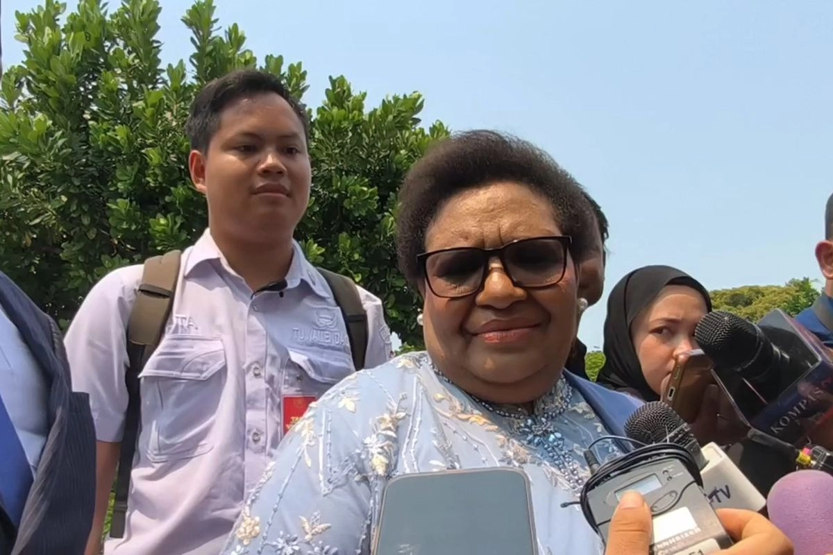 Wamendagri Bantah Ada Arahan Penanaman Sawit di Papua