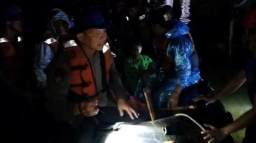 Tim SAR Polri Evakuasi Ratusan Warga Korban Banjir Susulan di Padang Pariaman