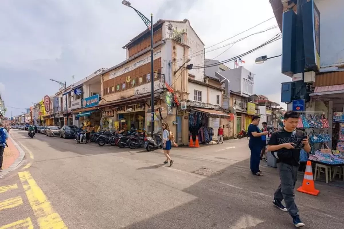 6 Penginapan Budget Hemat Dekat Pasar Gede Solo, Nyaman, Strategis, dan Ramah di Kantong Wisatawan