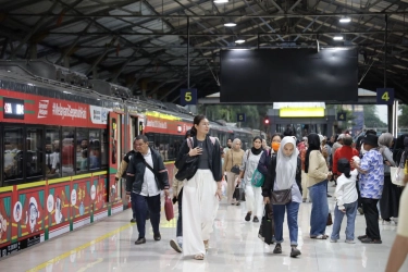 27 Juta Orang Naik Kereta Selama Libur Akhir Tahun 2025, Semakin Banyak?