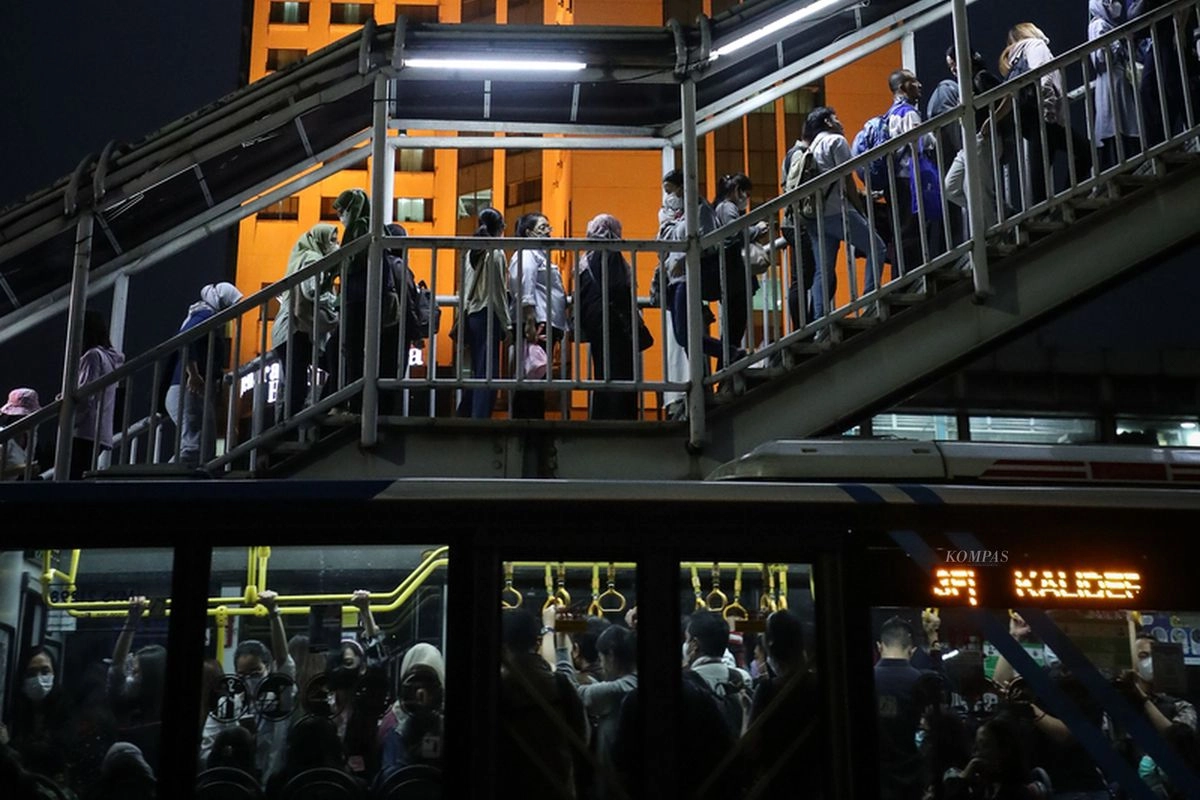 Ketika Bahagia Tak Selalu Sejahtera