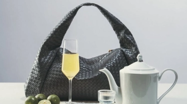 6 Merek Tas Wanita Lokal dengan Desain Mewah, Cantik, dan Estetik