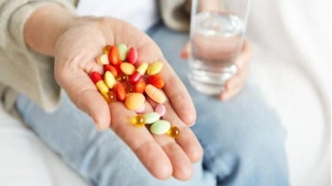 9 Merek Vitamin B Complex Murah di Apotek, Cocok untuk Usia 50 Tahun ke Atas