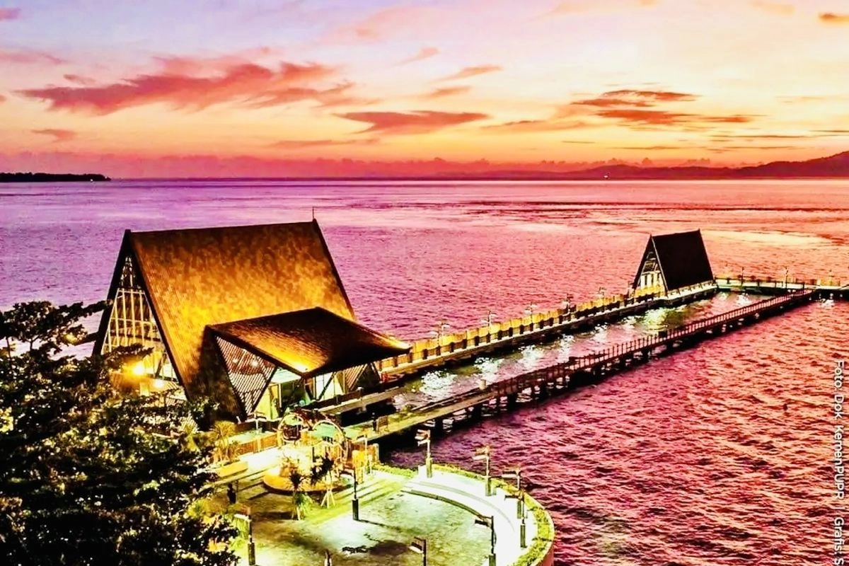 Liburan ke Taman Nasional Bunaken, Cobalah Snorkeling dan Diving