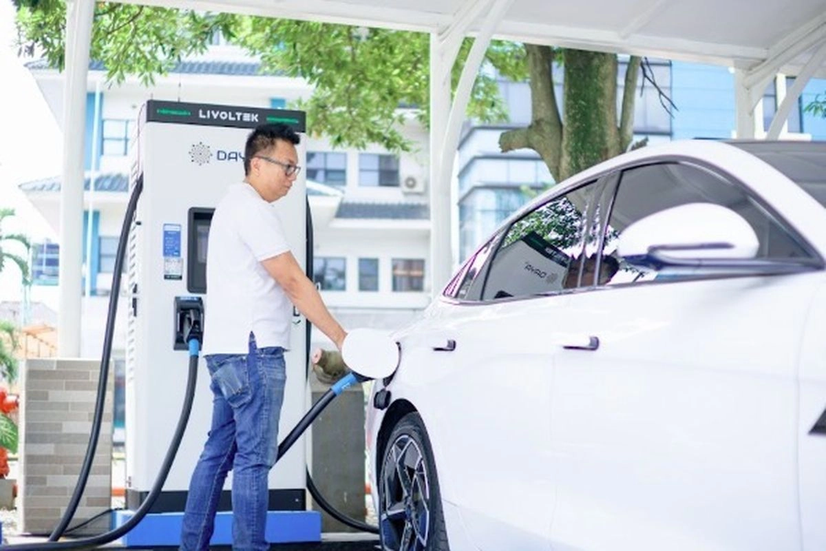 PLN Siagakan 4.648 Unit SPKLU Selama Nataru, Konsumsi Listrik EV Meningkat 479 Persen