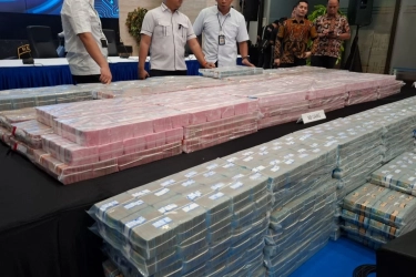 Terbongkarnya 21 Situs Judol dan Bertumpuk-tumpuk Uang Rp 96,7 Miliar