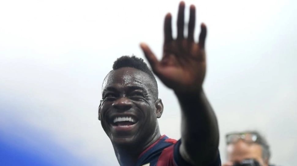Mario Balotelli Belum Pensiun, Resmi Dikontrak Klub UEA Sampai 2028