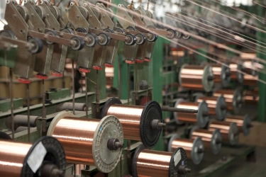 Harga Tembaga Hampir Sentuh Rekor, Investor Borong Logam Industri