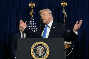 Trump Tegaskan Dana Minyak Venezuela Digunakan untuk Beli Produk Buatan AS