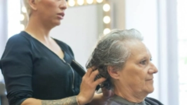 5 Semir Rambut Tanpa Bleaching untuk Tutupi Uban, Aman Buat Lansia