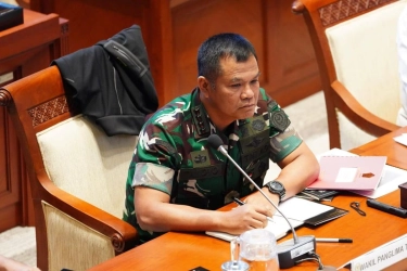 Prabowo Beri Tugas Khusus Wakil Panglima TNI Normalisasi Sungai Sumatera Pascabencana