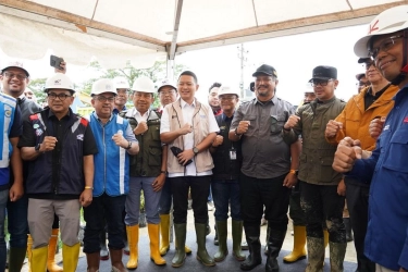 Waskita Karya Bersama Danantara Serahkan 600 Huntara ke Pemkab Aceh Tamiang