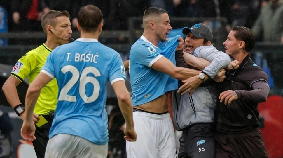 Direktur Napoli Giovanni Manna Kritik VAR Jelang Duel Panas Lawan Inter Milan
