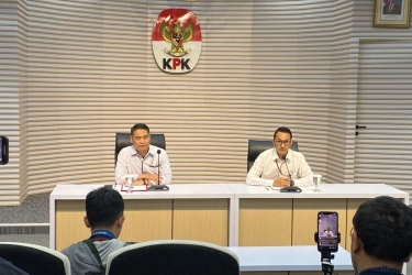 KPK Tahan 5 Tersangka Korupsi Pemeriksaan Pajak di Jakut
