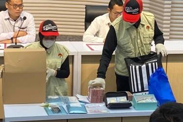 OTT Pejabat Pajak, KPK Ungkap Modus “All In” Rp 23 Miliar Pangkas Pajak 80 Persen