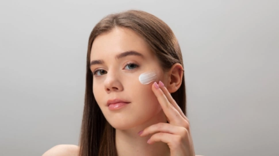 5 Moisturizer Terbaik Harga Pelajar untuk Mencerahkan Wajah, Mulai Rp20 Ribuan