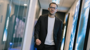 Pelatih Anyar Chelsea Liam Rosenior: Saya Ini Orang yang Aneh