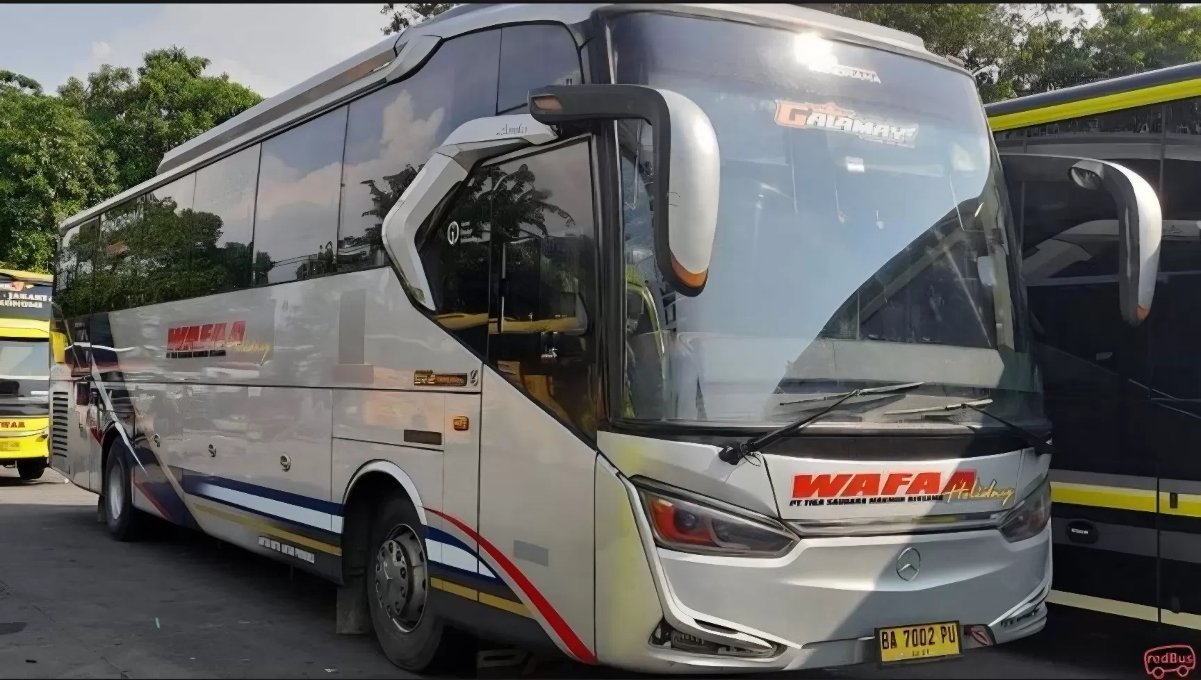 Cari Bus Eksekutif Denpasar–Mataram? Ini Pilihan PO yang Masih Jalan