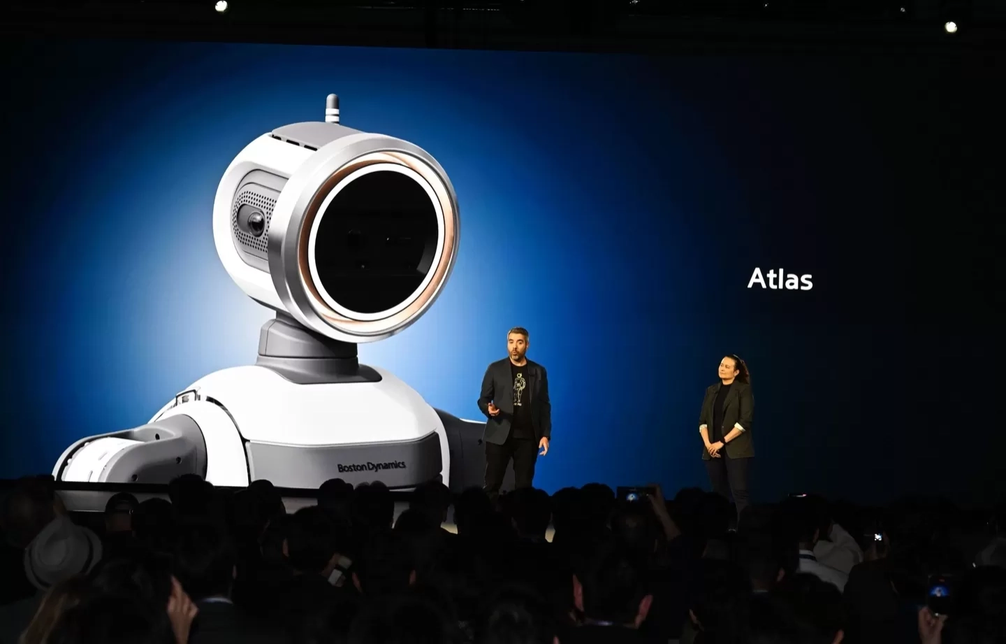 Hyundai Motor Group Pamer Strategi AI Robotics di CES 2026, Atlas Siap Jadi Mitra Kerja Manusia