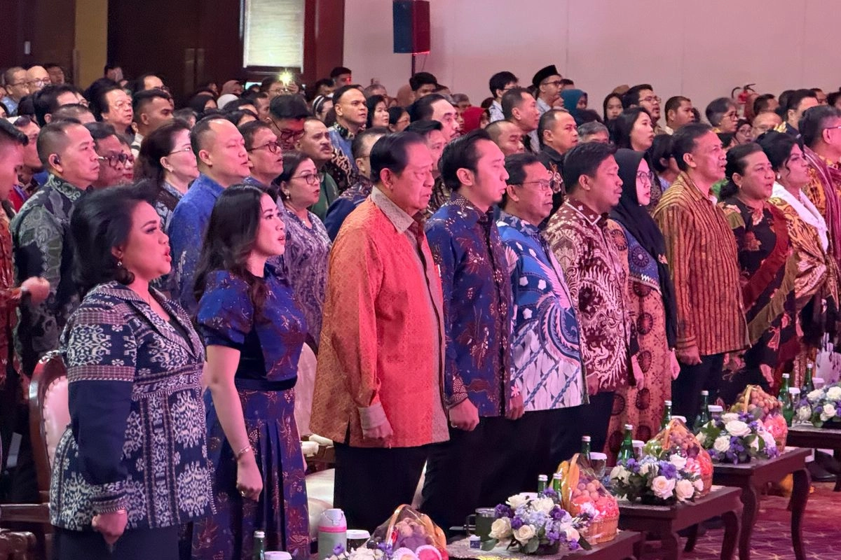 Ketika SBY Gantikan AHY di Perayaan Natal Demokrat: Tiada Rotan, Akar Pun Berguna...