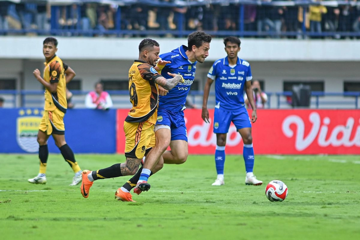 Sikap Persib Terhadap Ancaman Pembunuhan Keluarga Thom Haye