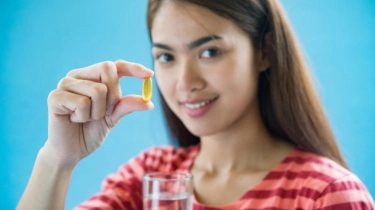 5 Merek Vitamin B Complex Terbaik untuk Jaga Energi dan Saraf Usia 45 ke Atas