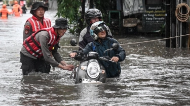 Banjir Jakarta Meluas, 22 RT dan 33 Ruas Jalan Tergenang Jelang Siang Ini