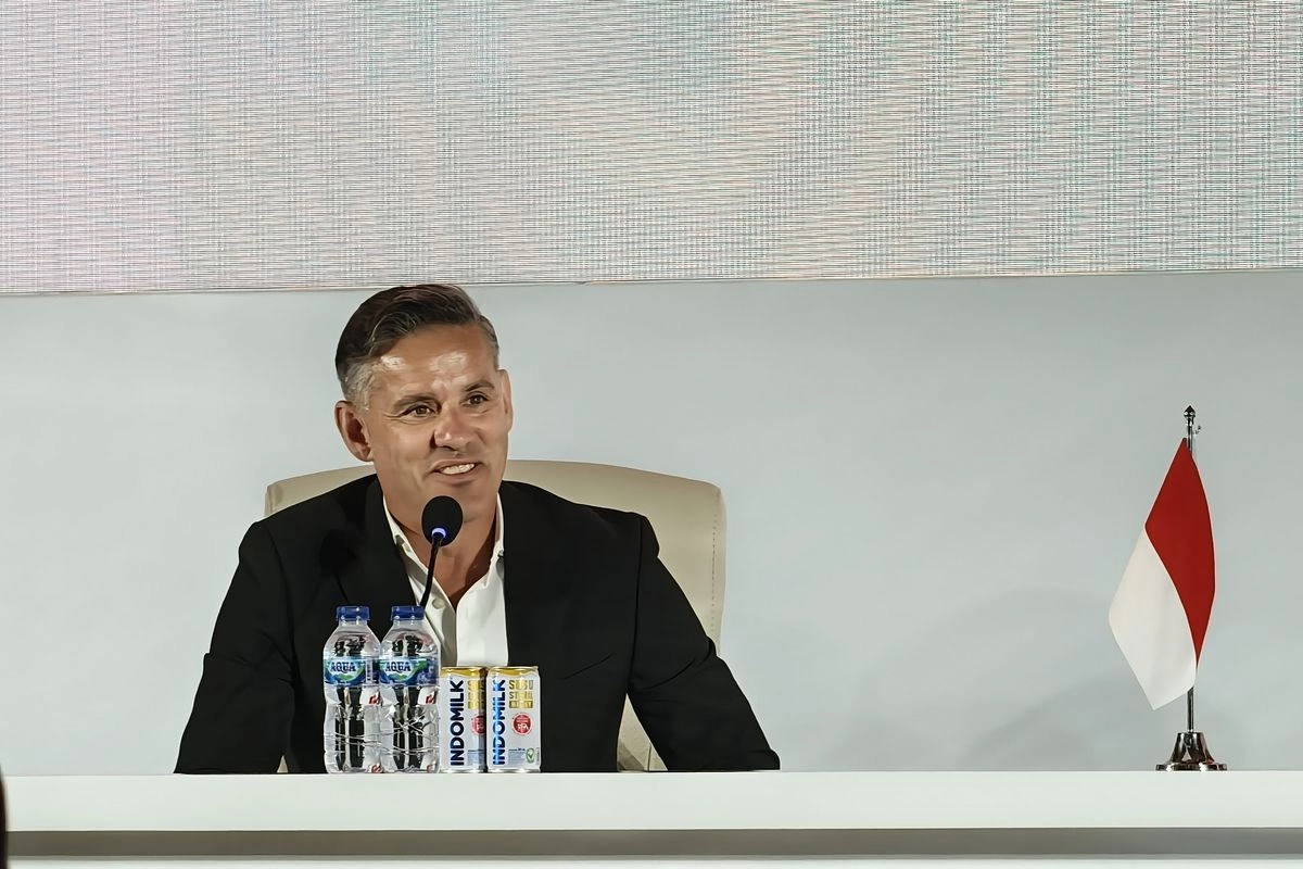 John Herdman Terkesan Atmosfer Persib Vs Persija, Singgung Rizky Ridho