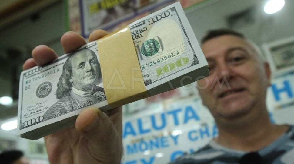 Rupiah Masih Masuk Zona Merah, Dolar AS Menguat ke Level Rp16.874