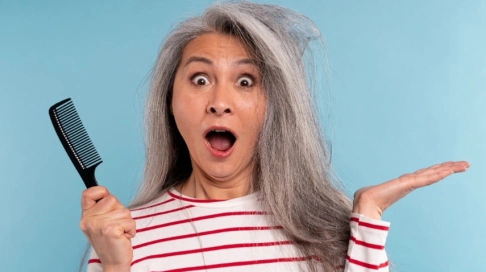 Urutan Hair Care untuk Menghilangkan Uban Usia 40 Tahun ke Atas