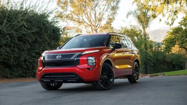 Mitsubishi Motors Corporation Sudah Mulai Produksi Rogue Plug in Hybrid untuk Proyek Aliansi