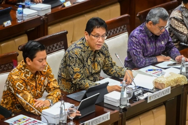 Berantas Rokok Ilegal, Purbaya Bakal Tambah Satu Lapisan Tarif Cukai Rokok