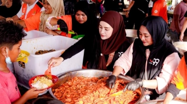 Shandy Purnamasari dan Ekspedisi Dapur Kemanusiaan, Bawa 99 Ribu Porsi Makanan ke Aceh Tamiang