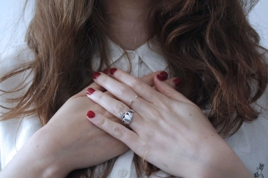 8 Tanda Serangan Jantung pada Perempuan yang Sering Diabaikan, Termasuk Nyeri Lengan Kiri