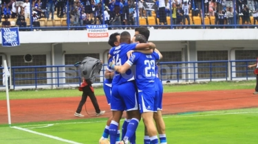 Puas Dengan Permainan Persib di Putaran Pertama, Bojan Hodak: Lihat, Kami Nomor Satu Lagi
