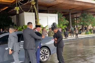 Prabowo hingga Jokowi Hadiri Pernikahan Sekpri Presiden di TMII