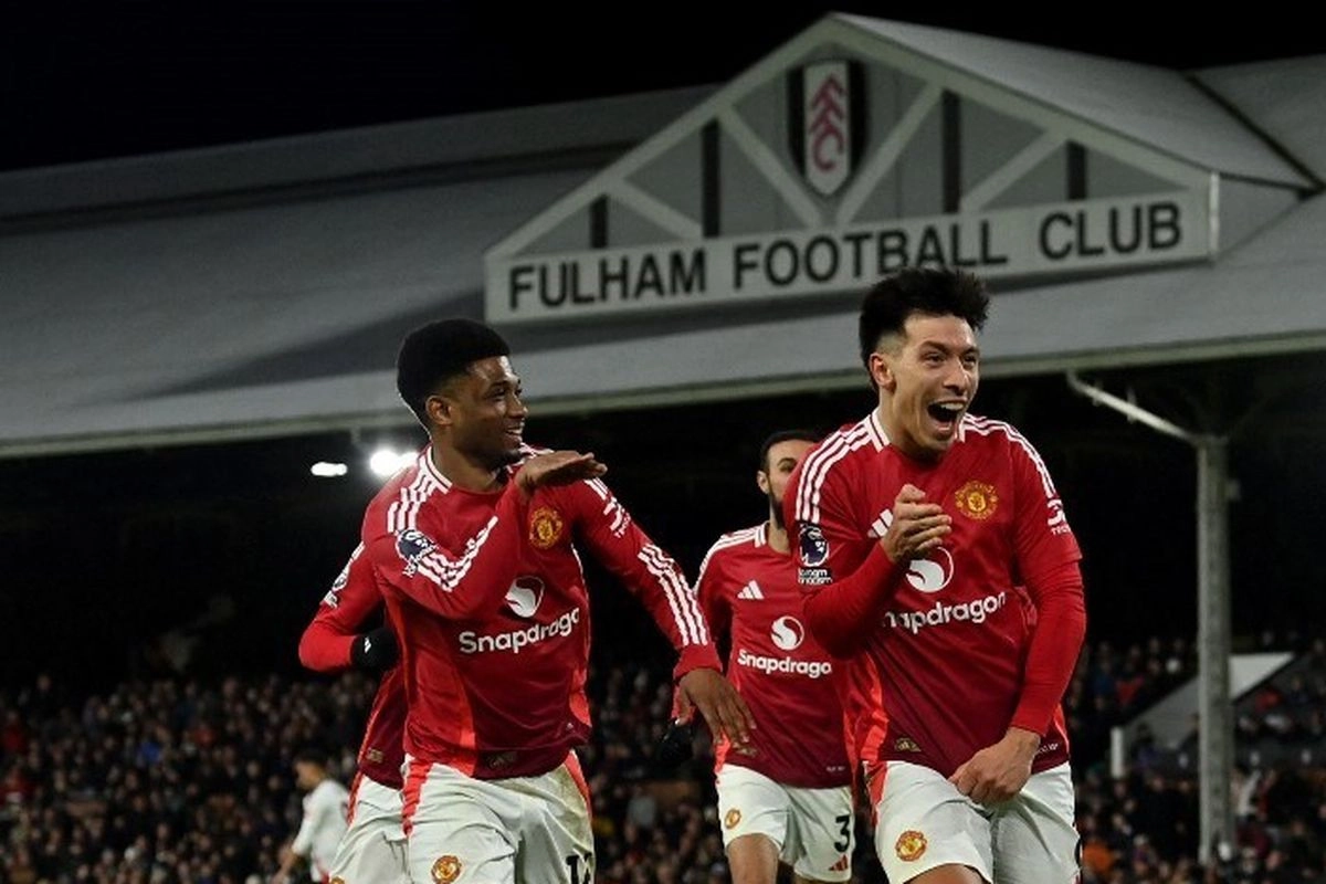Respons Lisandro Martinez soal Kritik Pedas Paul Scholes dan Nicky Butt