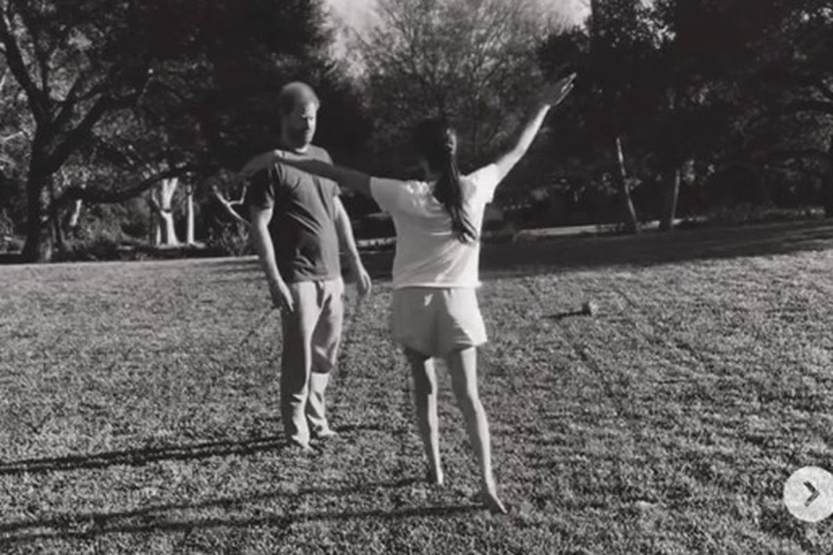 Throwback 2016, Meghan Markle Unggah Momen Manis dengan Pangeran Harry