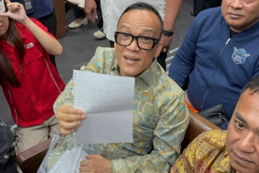Eks Wamenaker Noel Bawa Surat dari Anak yang Berisi Rindu dan Doa