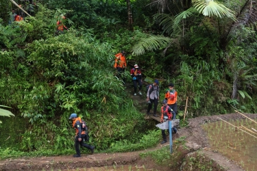 Medan Terjal Bulusaraung, Basarnas Siapkan Dua Jalur Evakuasi Korban Pesawat ATR 42-500