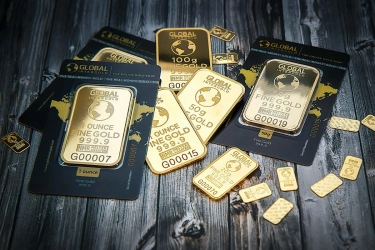 Reli Emas Berlanjut, Harga Naik Tajam dan Proyeksi Tinggi di 2026