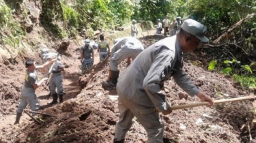 Akses PadangBukittinggi Longsor, Kementerian PU Ungkap Proyeksi saat Mudik