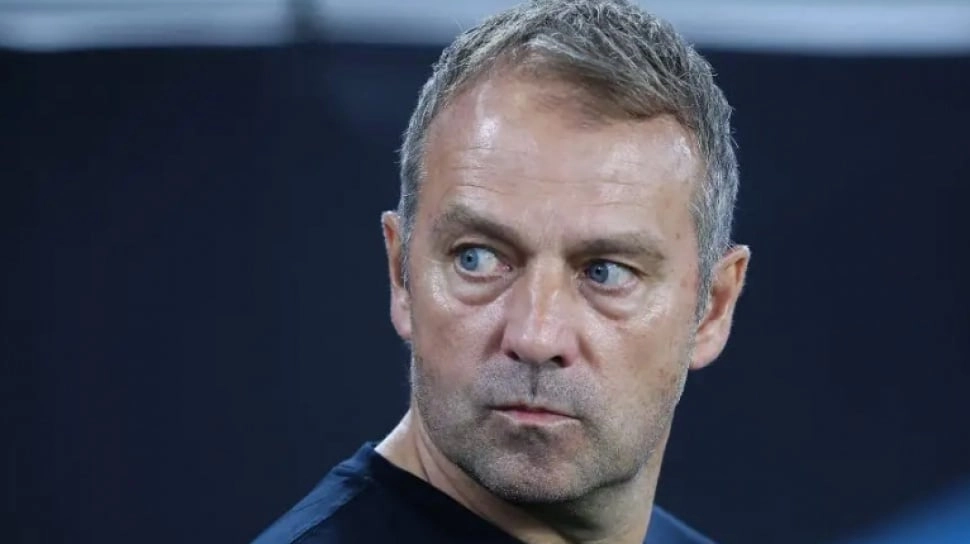 Hansi Flick Kecewa Barcelona Gagal Maksimalkan Peluang Emas Menghadapi Tekanan Real Sociedad