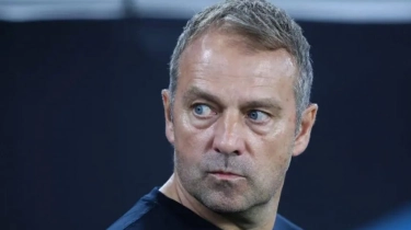Hansi Flick Kecewa Barcelona Gagal Maksimalkan Peluang Emas Menghadapi Tekanan Real Sociedad